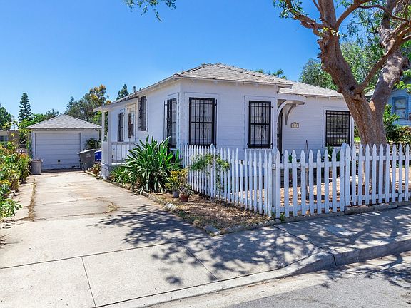 3rd image of 826 Arcadia Pl