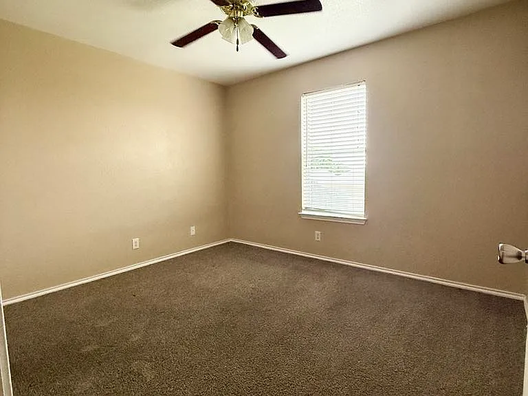 4006 Frigate Dr — Photo 16