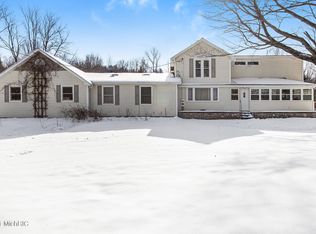 24735 6th Ave, Gobles, MI