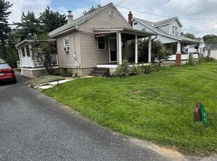 755 Turnpike Rd, Elizabethtown, PA 17022