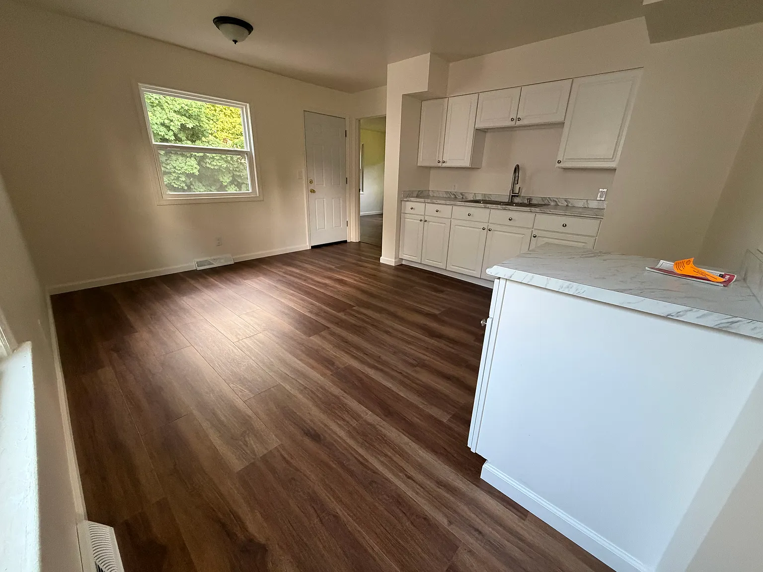 3 bed, 1250 sqft, $1,150 — Photo 3