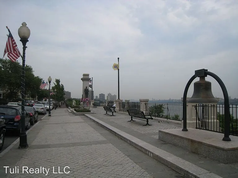 4530-Park Ave Skyline Apartments, LLC — Photo 23