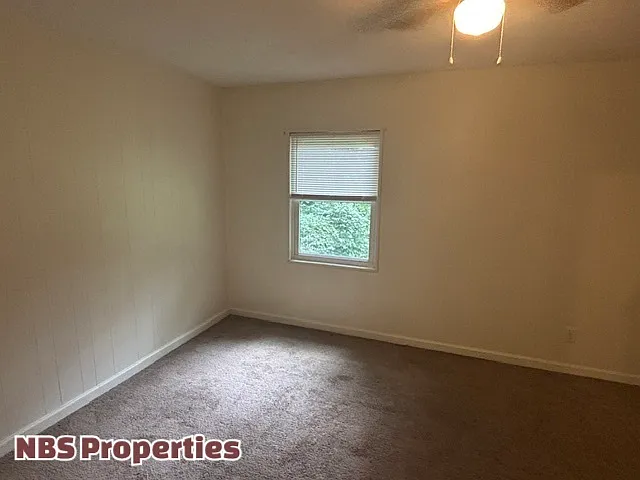 867 N Gallaher View Rd — Photo 2