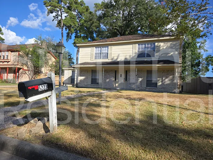 5223 Brownlee Ln