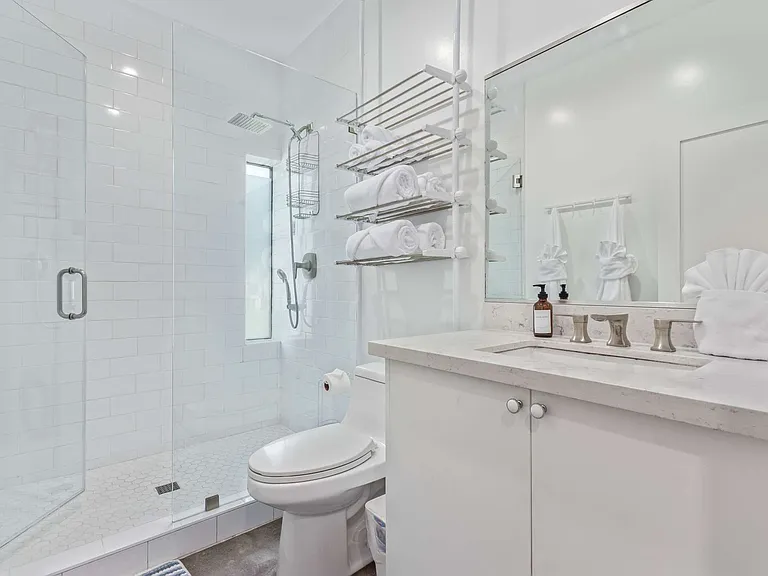 1017 E Garfield St #B — Photo 14