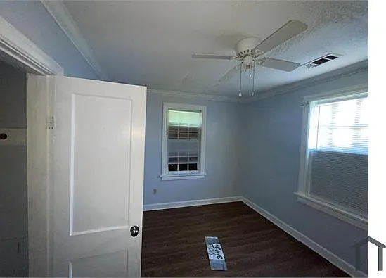 3761 Faxon Ave — Photo 8