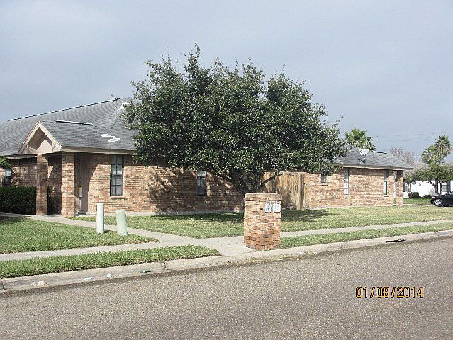 1st image of 903 Stonehaven Blvd
