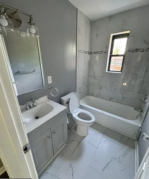 4934 Just St NE — Photo 3