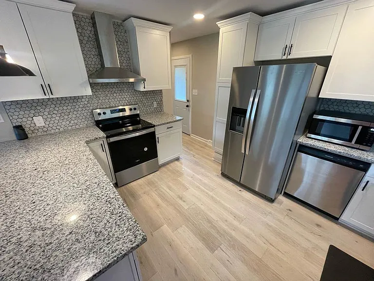 3400 Cricketeer Dr — Photo 6