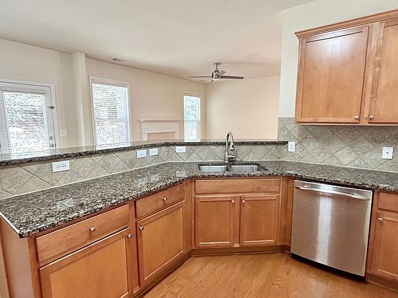 4th image of 3384 Archgate Ct