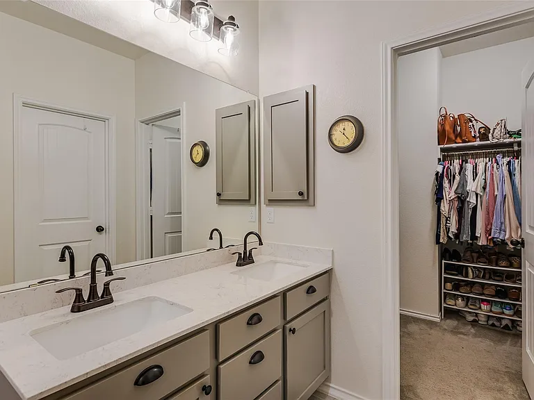 1008 Estes Park — Photo 15