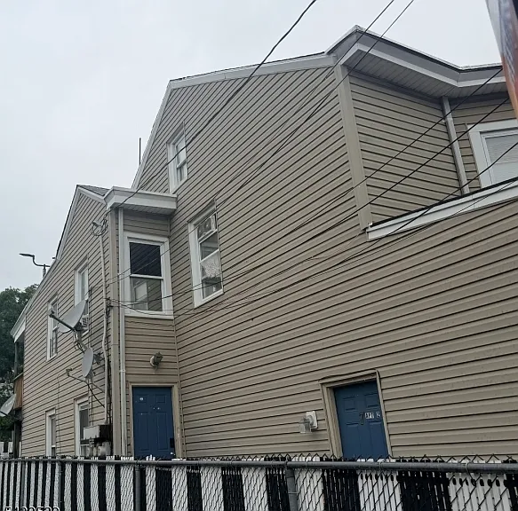 79 Belmont Ave — Photo 9