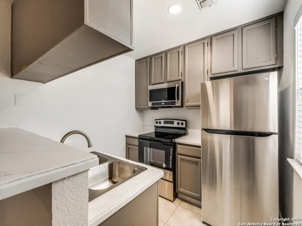 4803 HAMILTON WOLFE RD #924, San Antonio, TX 78229