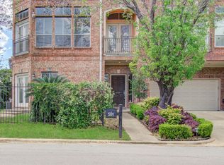 501 Leverkuhn St, Houston, TX 77007
