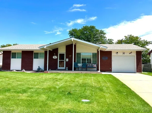32 Cornell Cir, Pueblo, CO 81005