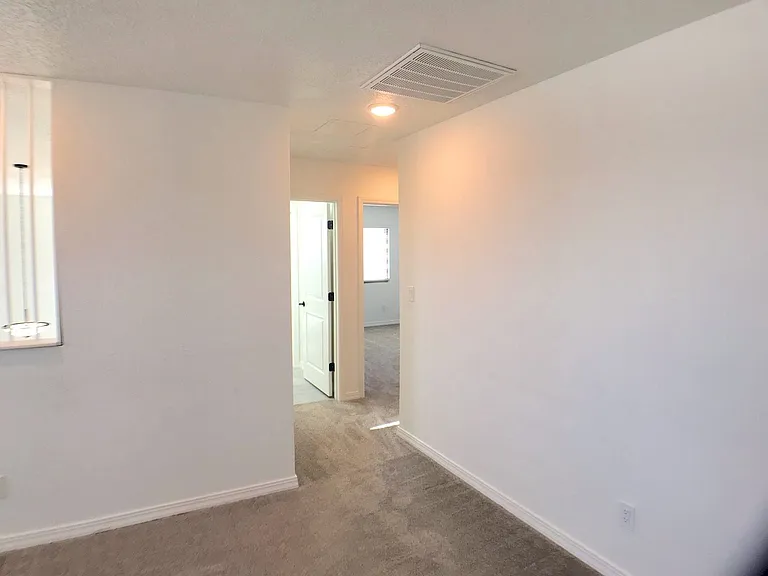 313 Wyatt Ave SW — Photo 12