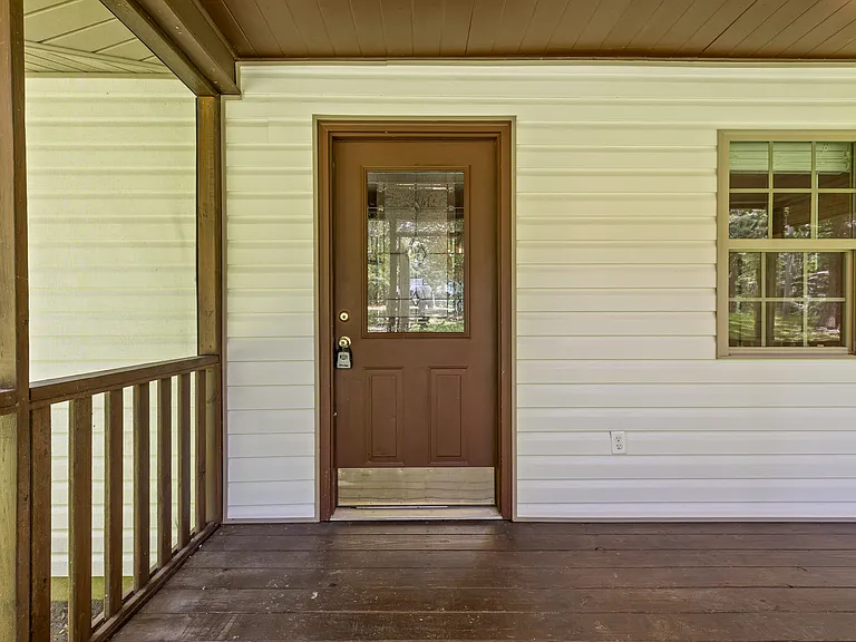 1204 Timesville Rd — Photo 3