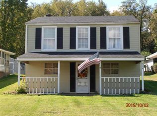 914 Rainey Hill Rd, New Cumberland, WV 26047