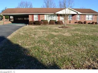 249 Farmbrooke Ln, Winston Salem, NC 27127