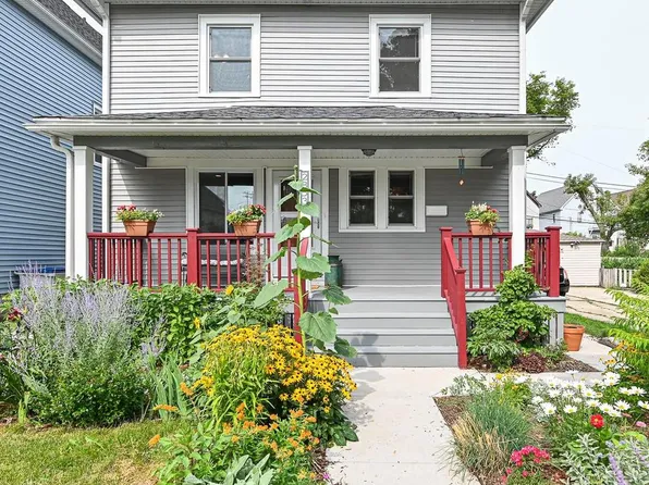 2853 South Ellen STREET, Milwaukee, WI 53207