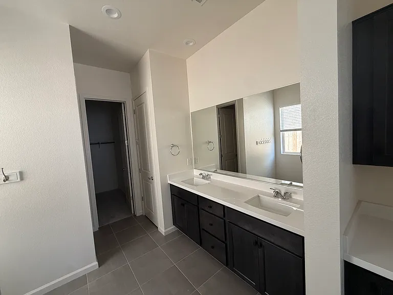 7693 Boulder Falls Dr — Photo 10