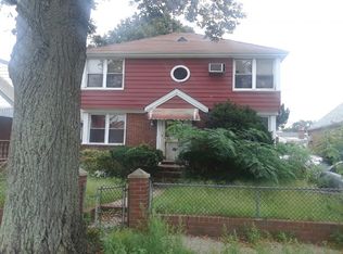 12805 233rd St, Rosedale, NY 11422