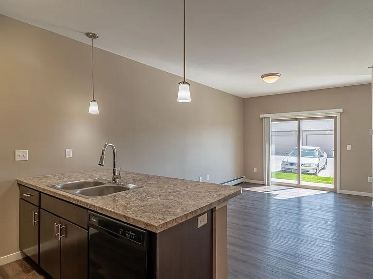 Latitude Apartments — Photo 11