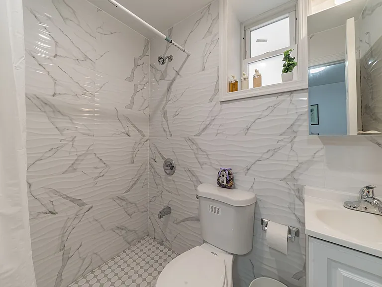 25-49 18th St #2 — Photo 8