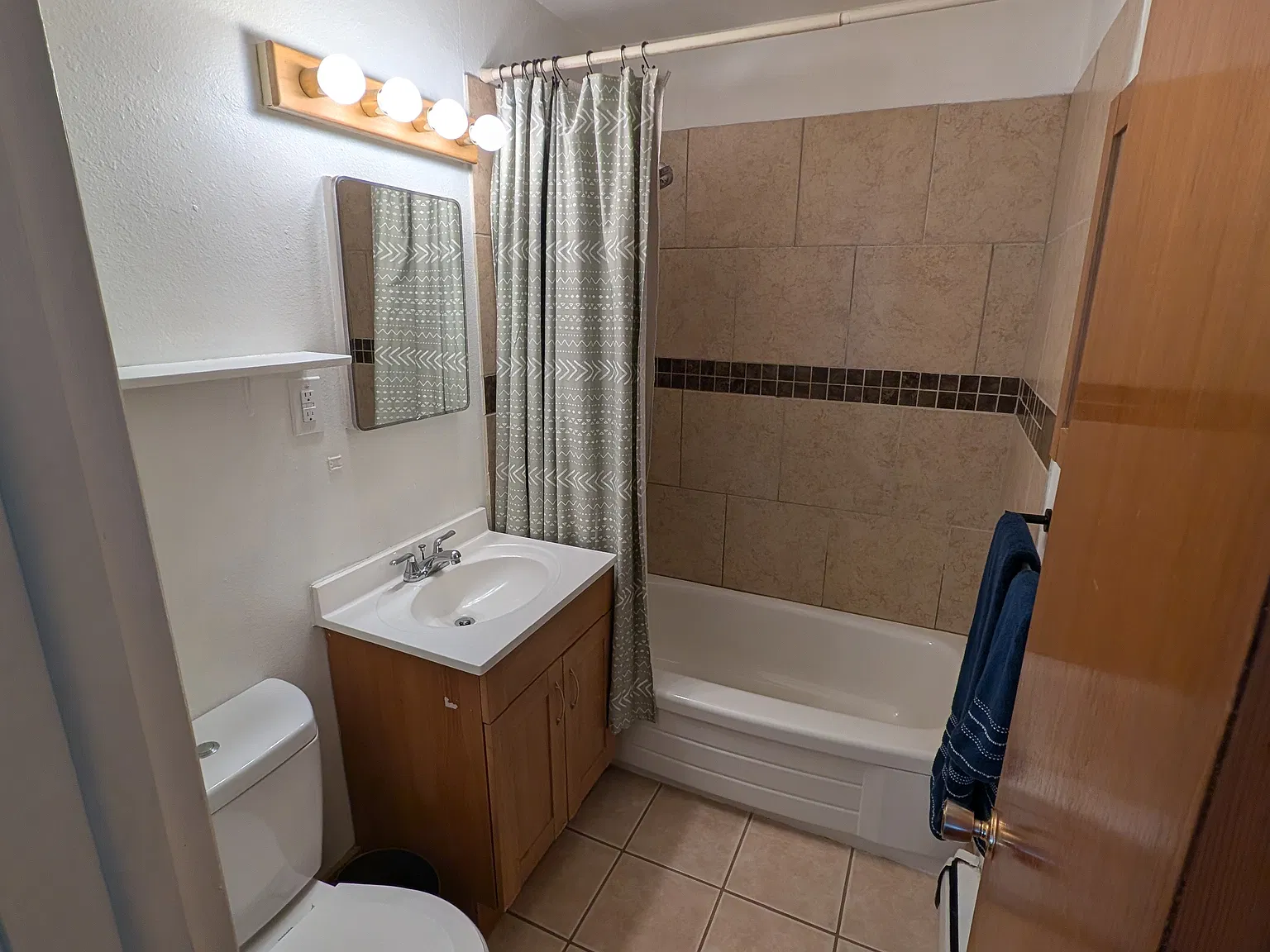 2 bed, 850 sqft, $1,500 — Photo 4