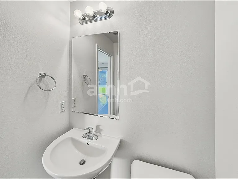 4716 Keepsake Ave — Photo 7