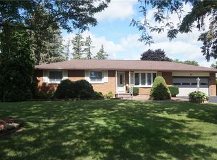 77 Towngate Rd, Rochester, NY 14626