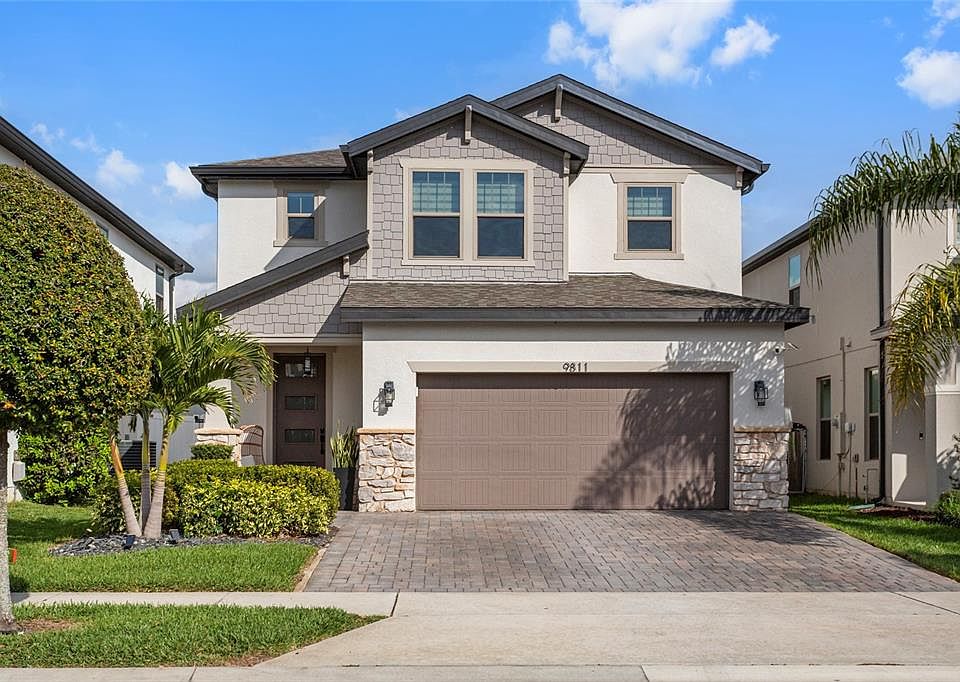 1st image of 9811 Aurea Moss Ln