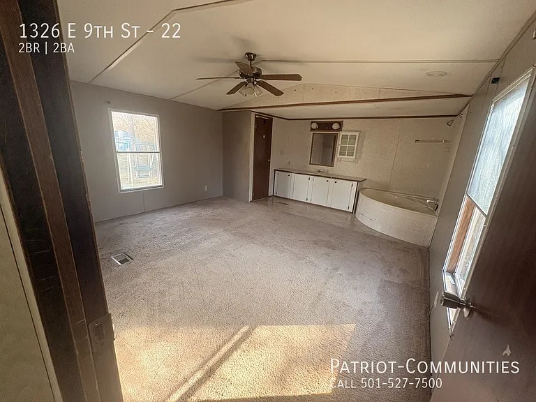 1326 E 9th St #22 — Photo 14