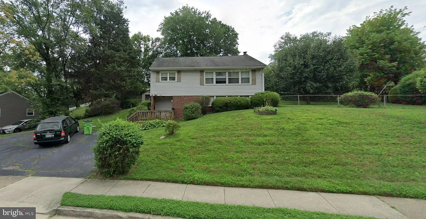1649 Hylton Ave photo 1