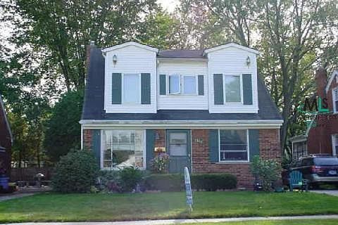 1st image of 13651 Hart St