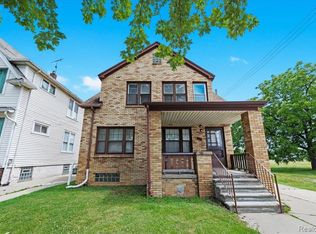 4200 Lois St, Dearborn, MI 48126