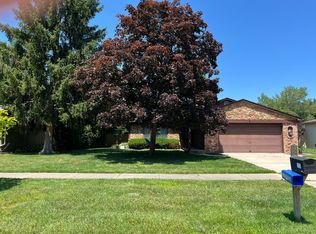 342 Sandpiper Ln, Marysville, MI