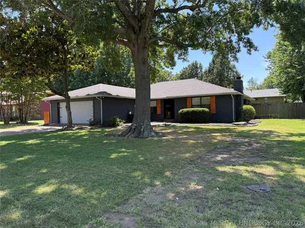 2503 Mallard Ln, McAlester, OK 74501