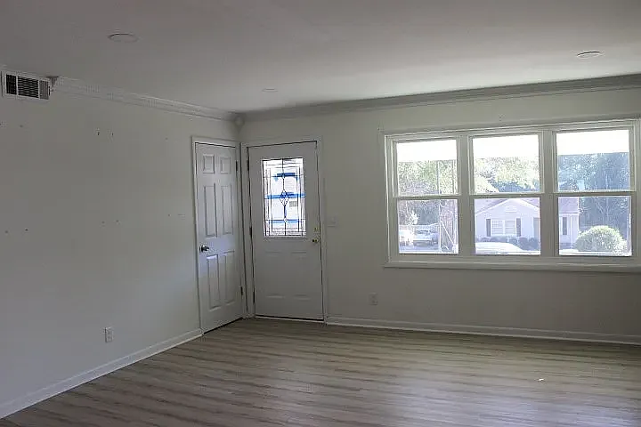 4 bed, 1707 sqft, $1,750 — Photo 4