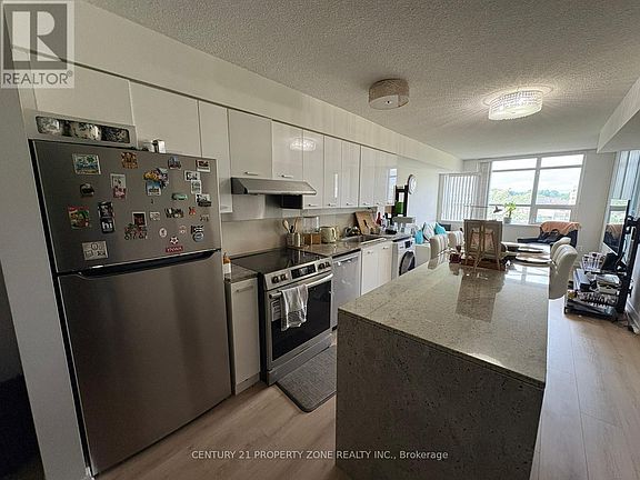 3rd image of 33 Singer Ct #303