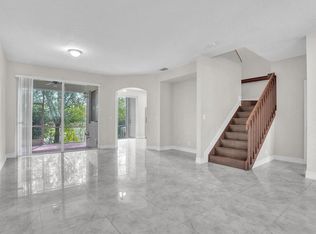 2005 Oakhurst Way #2005, West Palm Beach, FL 33404