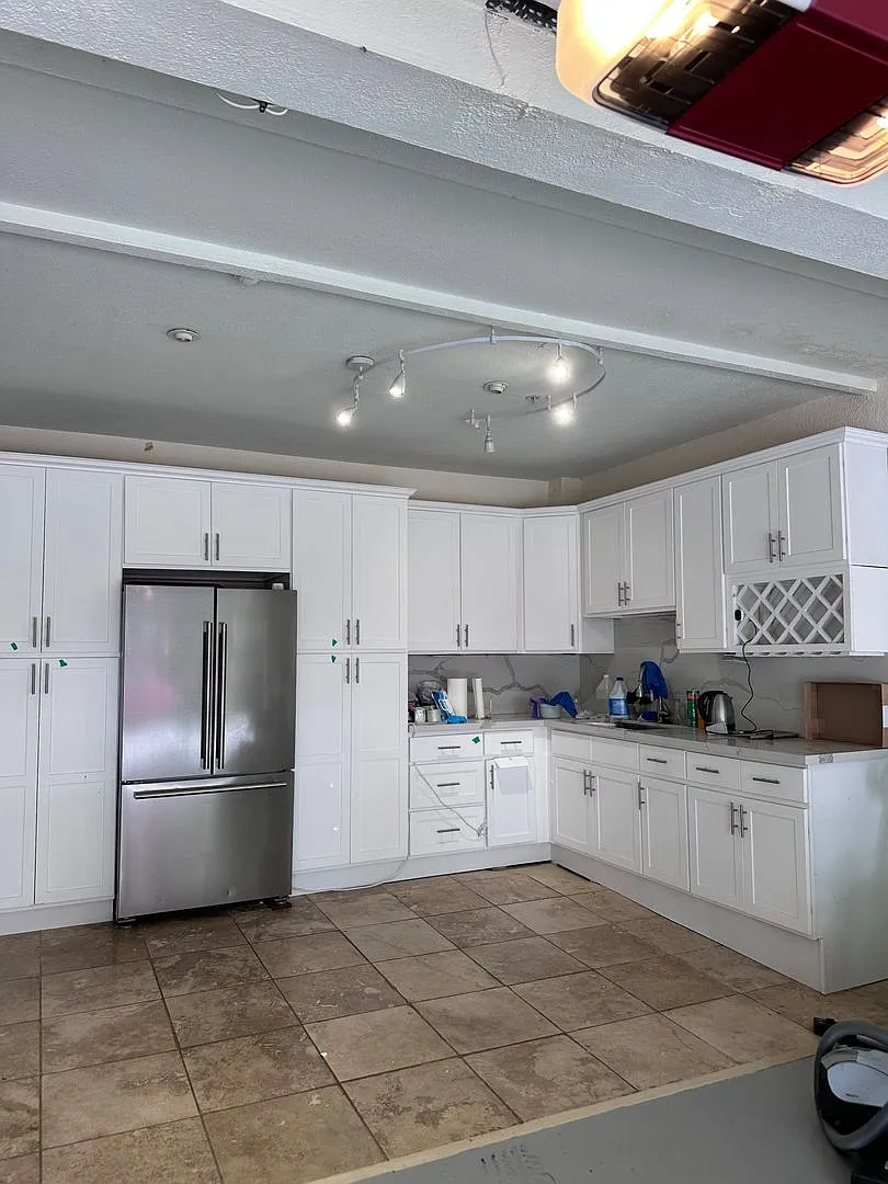 Building Photo - 126 Serra Ln
