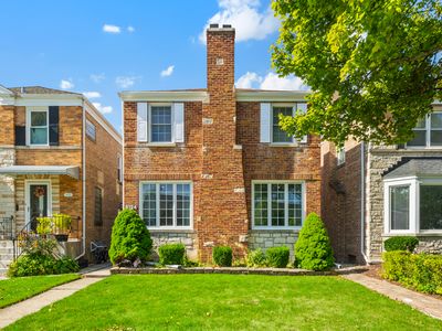 6124 N Christiana Ave, Chicago, IL, 60659
