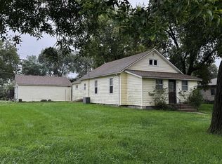 1180 N 8th St, David City, NE 68632