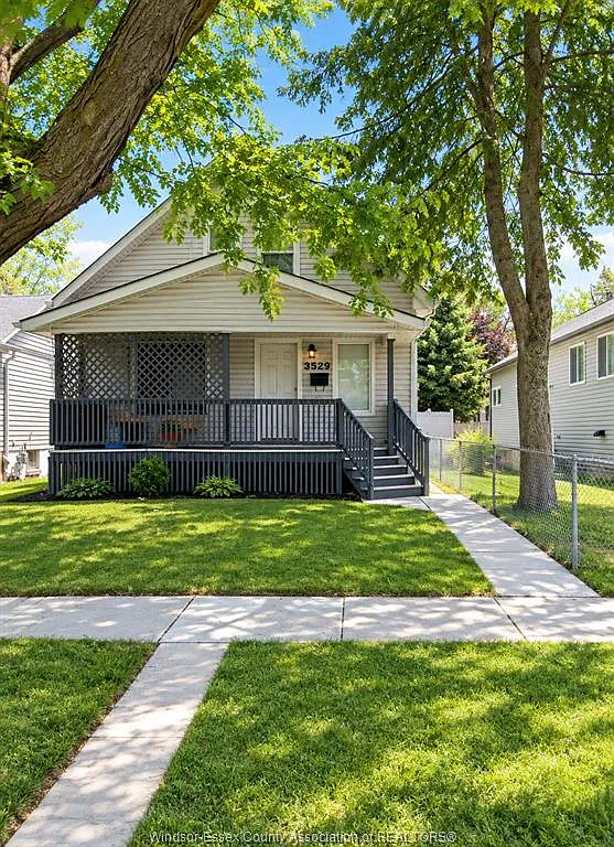 2 bed, $1,200 — Photo 1