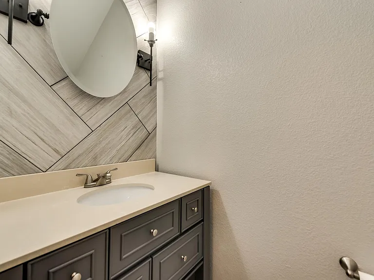 13909 Blueberry Hill Dr — Photo 15