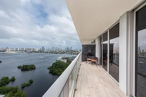 16385 Biscayne Blvd Photo 1 16385 Biscayne Blvd Photo 1