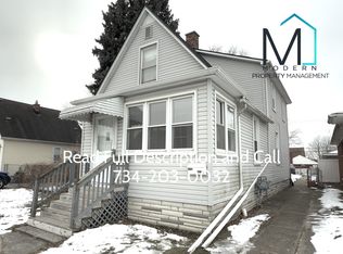 1810 8th St, Wyandotte, MI 48192