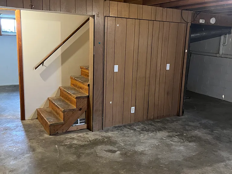 402 W Washington St #B — Photo 15