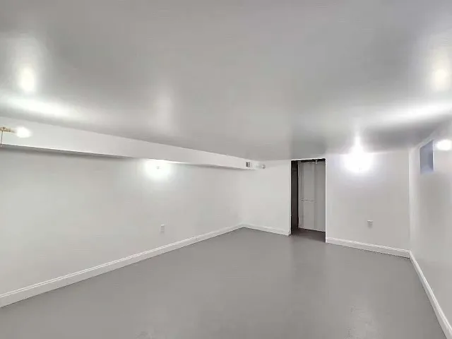 322 Sanilac St #1F — Photo 9